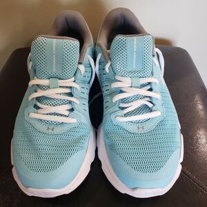 NWOB Under Armour Micro G Speed Swift Women's Running Shoes - Size 8